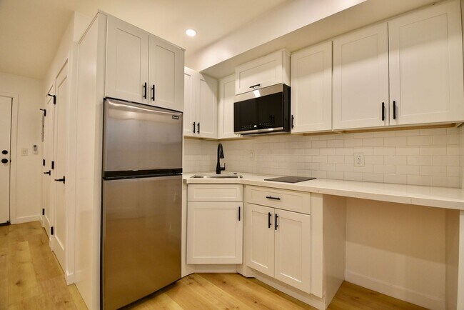 Foto del edificio - 3960 Carpenter Ave