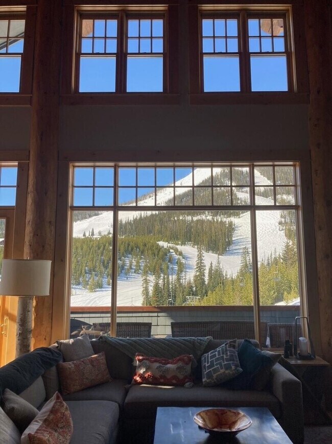 Foto del edificio - 66 Mountain Loop Rd