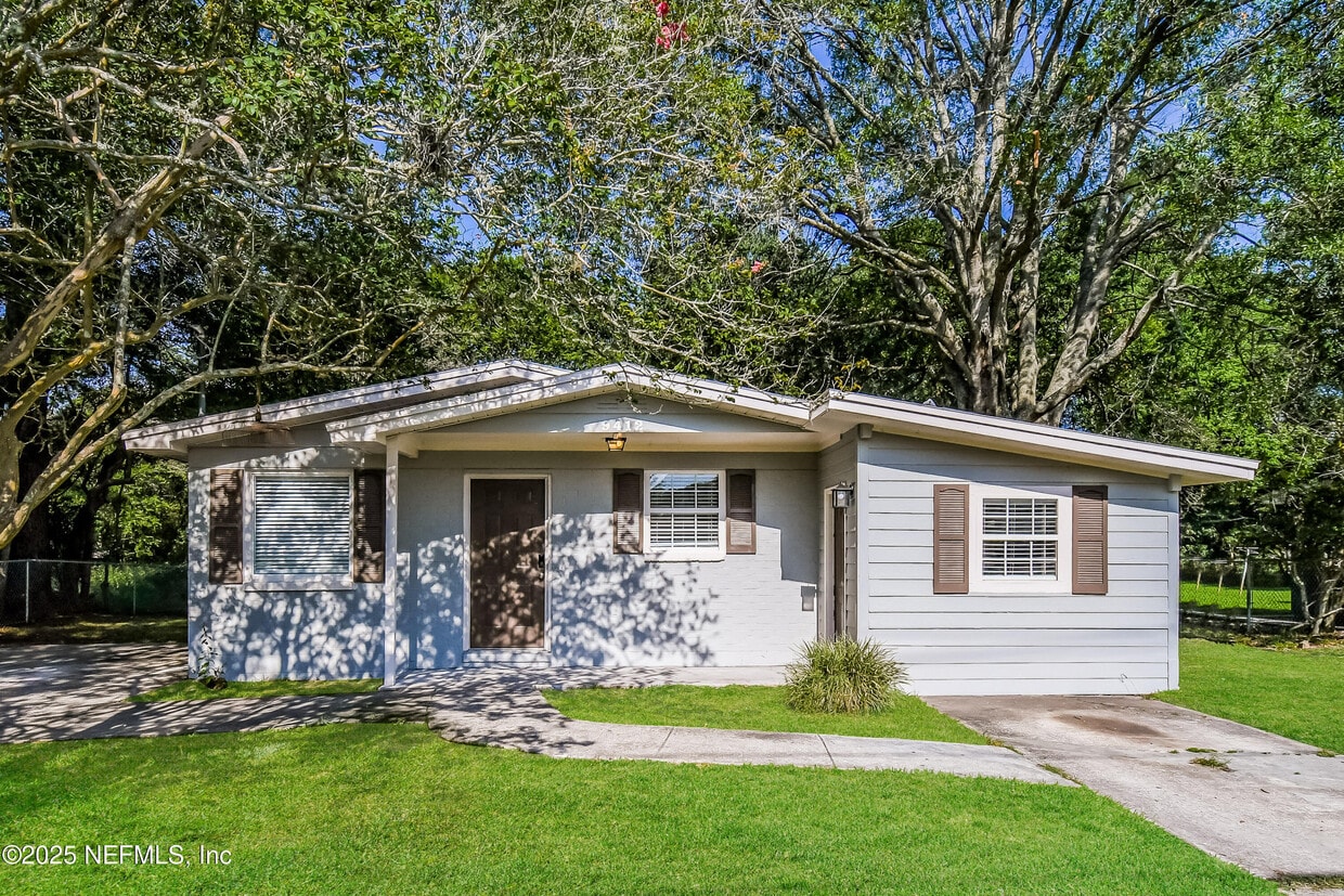 Foto principal - 9412 Norfolk Blvd