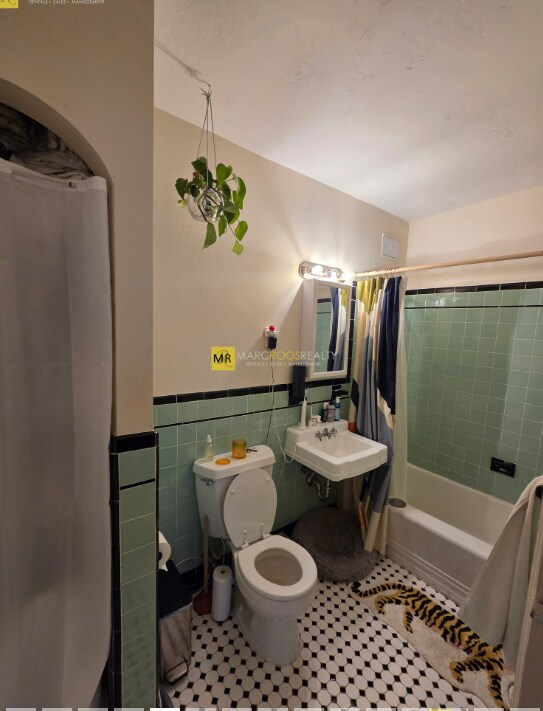 Foto del edificio - 249 Commonwealth Ave