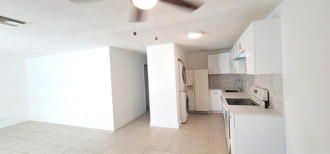 Foto del edificio - 5814 NW 21st St