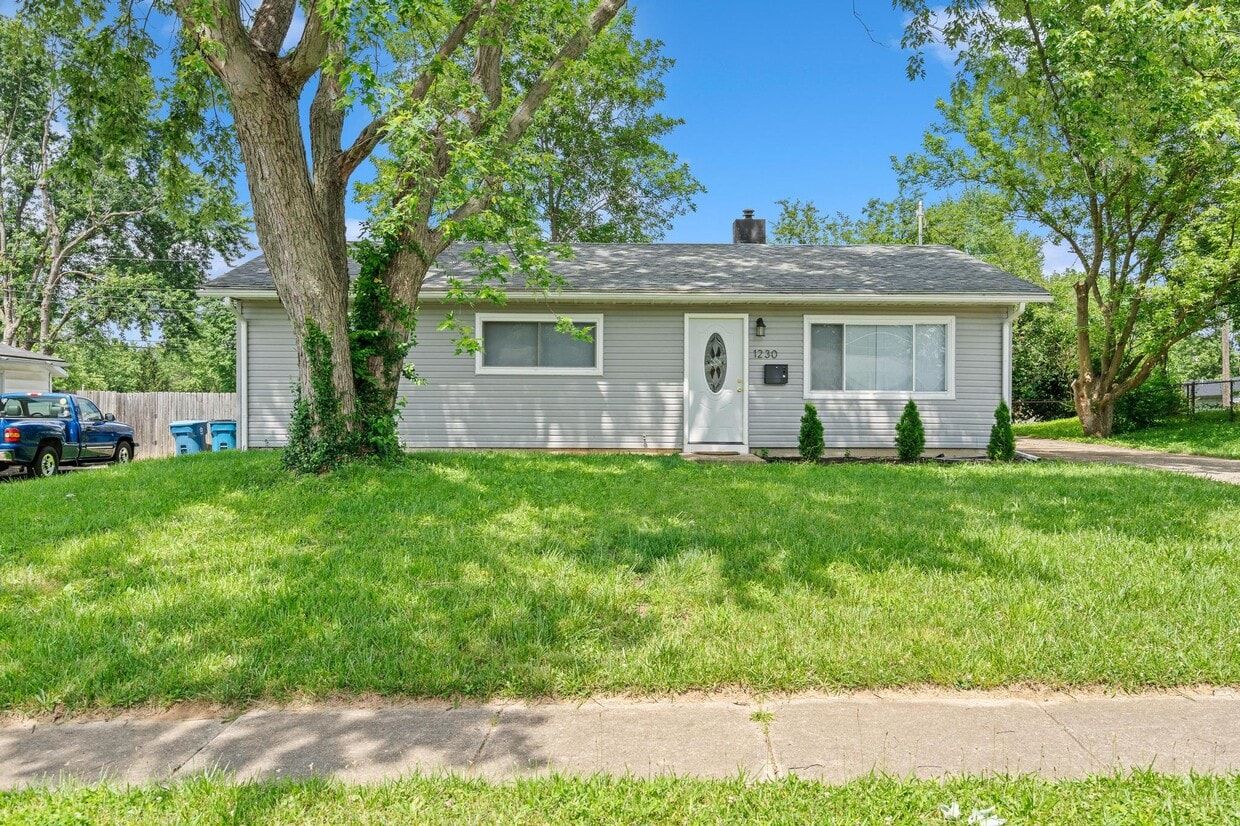 Foto principal - 1230 Gridley Dr