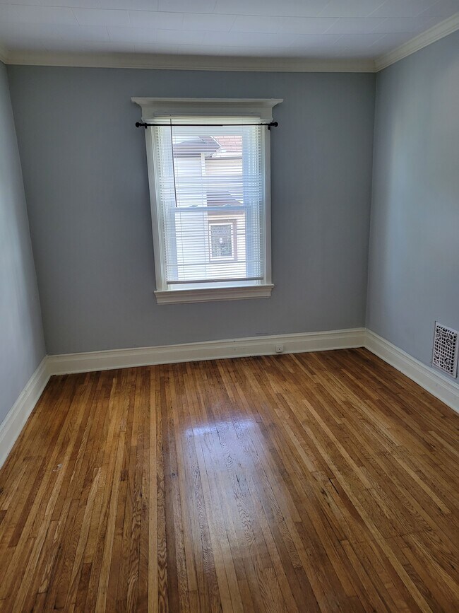 Building Photo - 24 Sherrill St