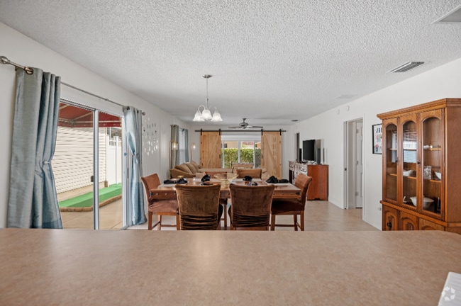 Building Photo - 7571 SE 171st Sun Valley Pl