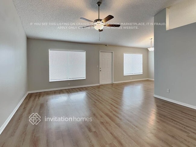 Building Photo - 1085 Kingfisher Way