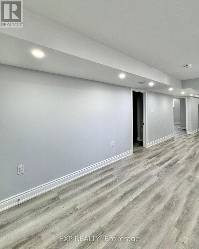 Building Photo - 1 Oaklea Blvd