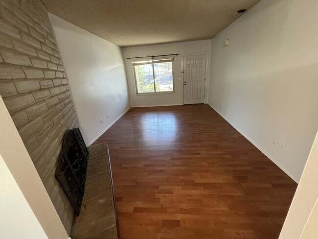 Foto del edificio - 6936-6936 Sutro Ct