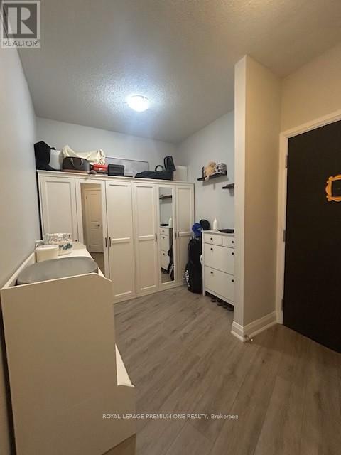 Photo du bâtiment - 25 Fontenay Ct