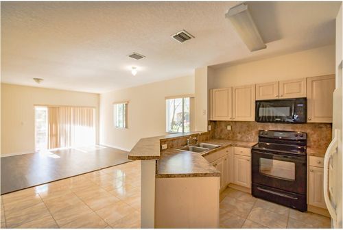 Building Photo - 5720 Tuscany Way