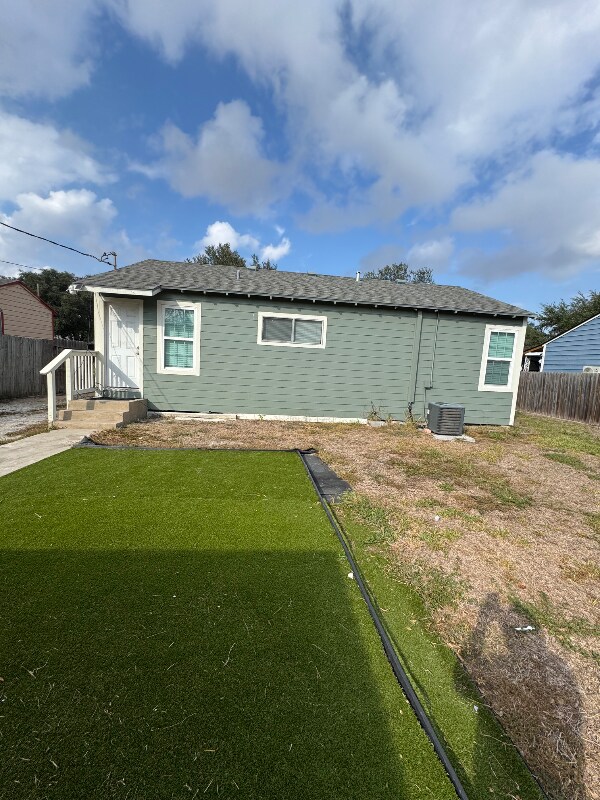 Foto del edificio - 5769 Hampshire Rd