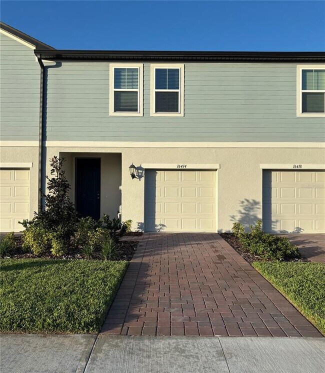 Foto del edificio - 16414 Bird of Paradise Ave