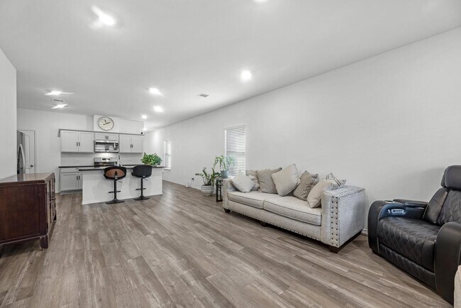 Foto del edificio - 23815 Desert Brush Ct