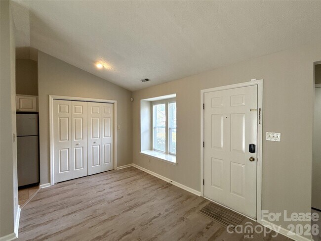 Building Photo - 2720 Von Thuringer Ct