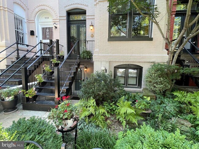 Foto del edificio - 936 S St NW
