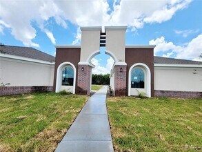Building Photo - 15 Sabercat Ave