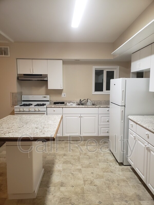 Foto del edificio - 1508 W Sharp Ave