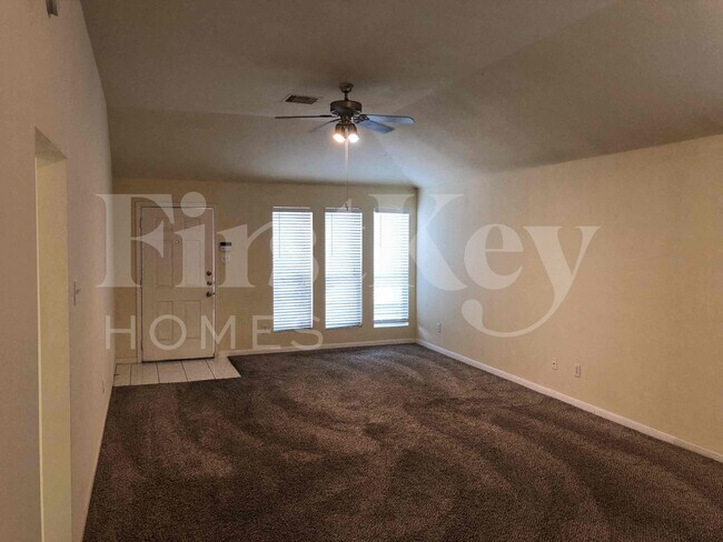 Foto del edificio - 1123 Intrepid Oak Ln