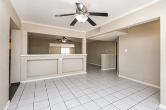 Building Photo - 7643 E Verde Ln