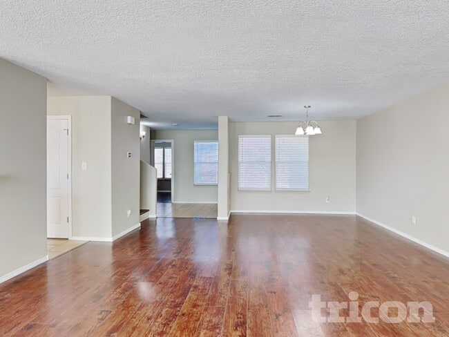 Building Photo - 4968 Sundance Dr NE