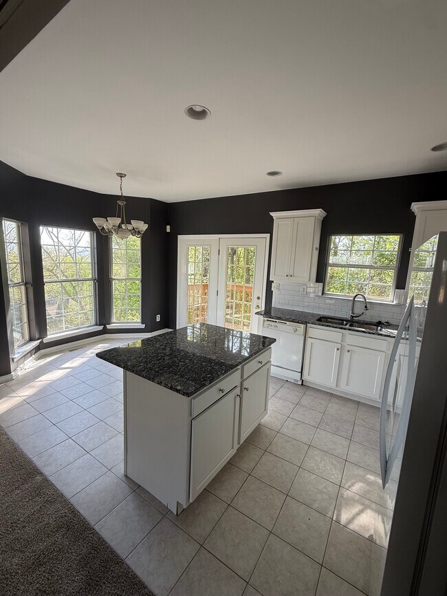 Foto del edificio - 2722 Wellington Dr