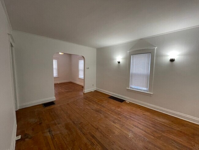 Foto del edificio - 1612 Hays Park Ave