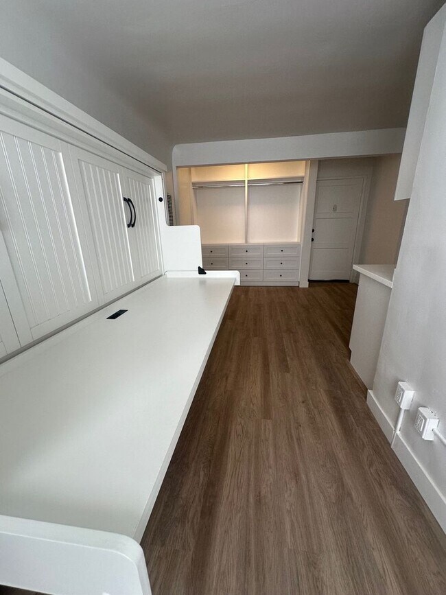 Foto del edificio - Newly Renovated Studio on 2nd Street!