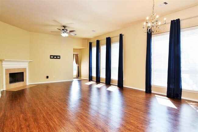 Building Photo - 1827 Vander Wilt Ln