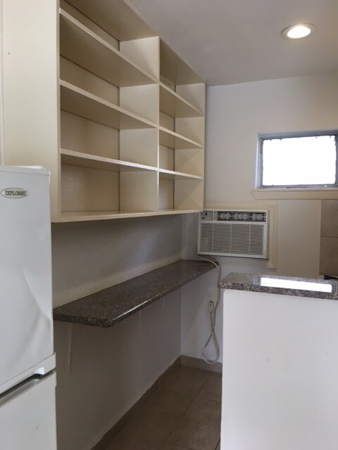 Kitchen - 1215 Banks St