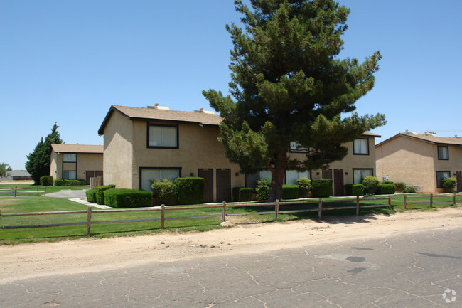 Foto del edificio - 16280 Sequoia Ave