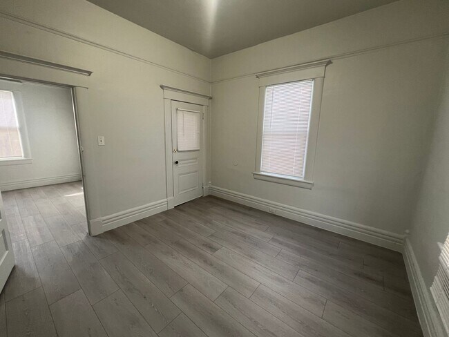 Foto del edificio - 330-332 Stewart Street