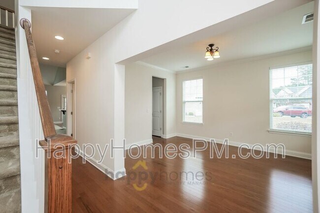 Foto del edificio - 350 Spectrum Rd