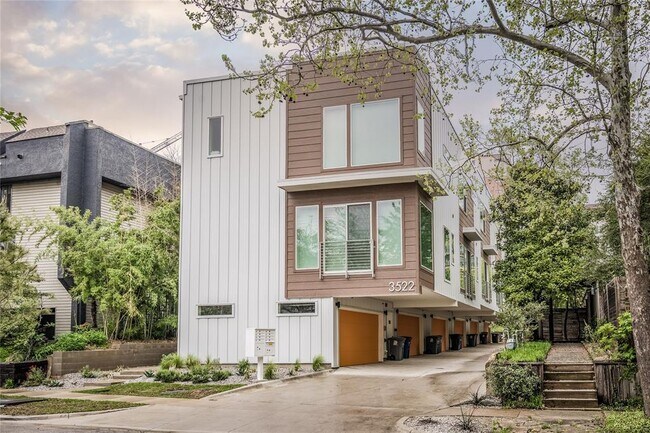 Building Photo - 3522 Routh St