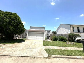Building Photo - 4234 Willow Beach Dr