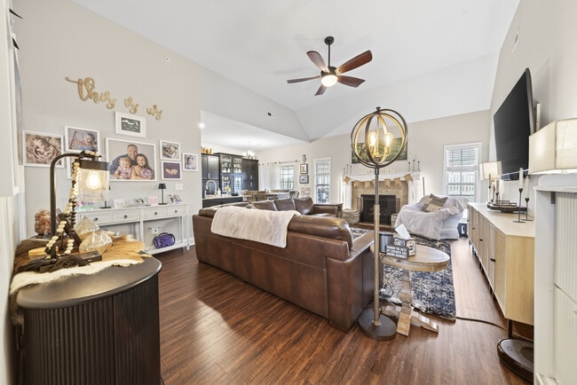 Building Photo - 163 Gabriella Ct