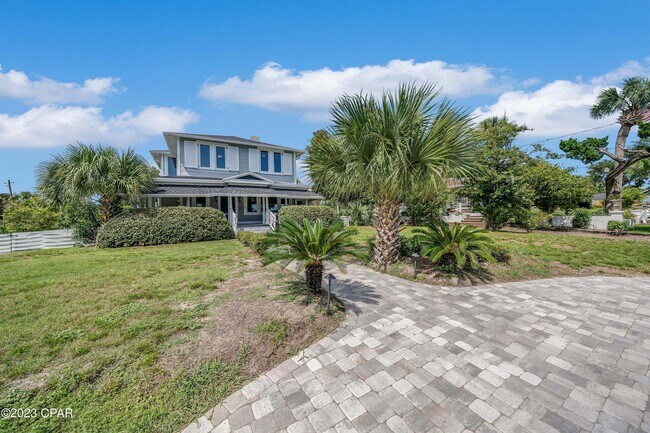 Building Photo - 2316 W Beach Dr