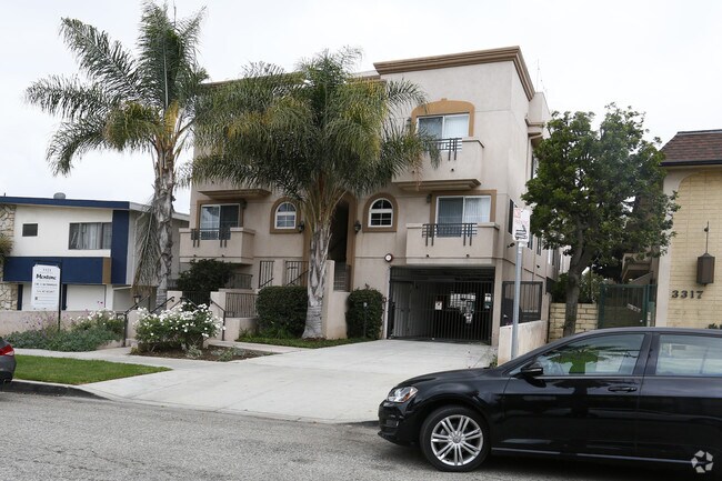 Building Photo - 3321 Mentone Ave