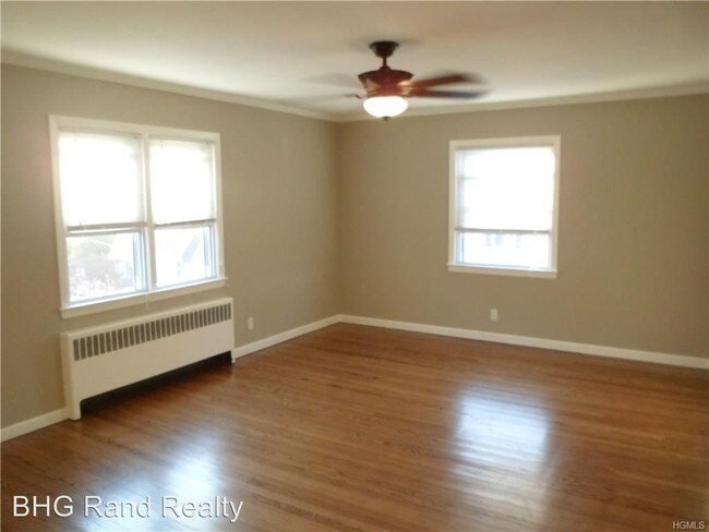 Building Photo - 2 br, 1 bath Apartment - 366 Columbus Ave
