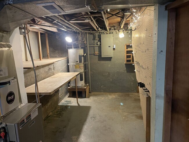 Foto del edificio - 3331 N Farragut St