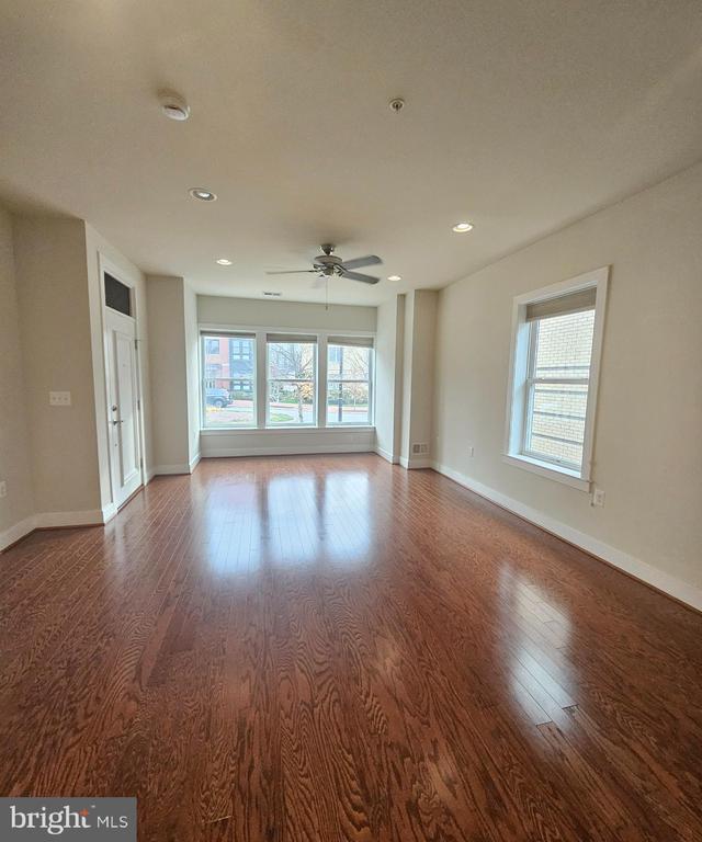 Foto del edificio - 620 E Howell Ave