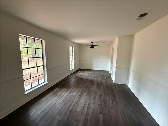 Foto del edificio - 2333 Burgett Rd