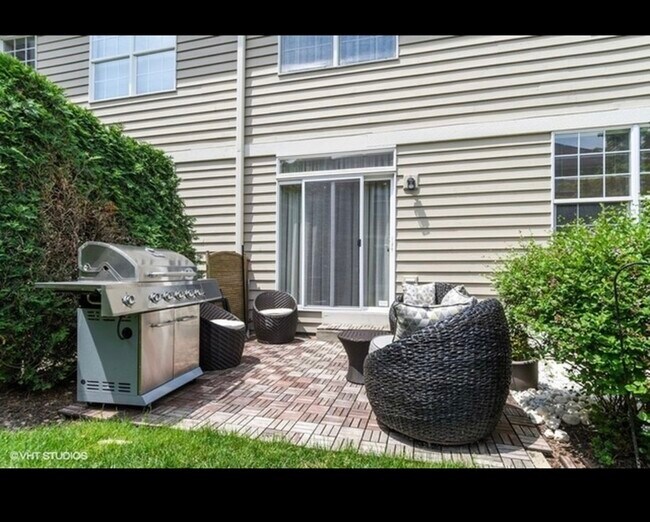Foto del edificio - 884 Havenshire Rd