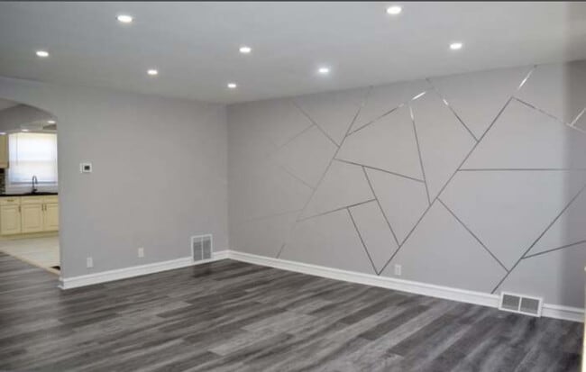 Photo - 6549 N Gratz St House