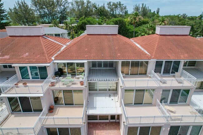 Building Photo - 5055 Gulf of Mexico Dr