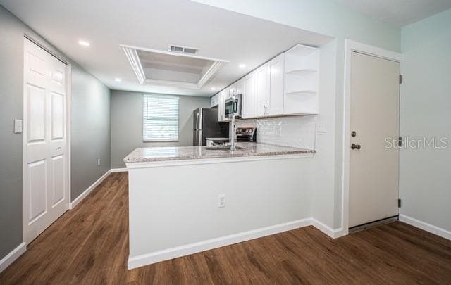 Building Photo - 416 Meadow Ln