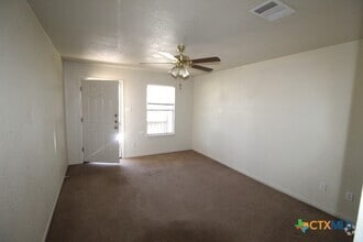 Building Photo - 4205 Primrose Dr