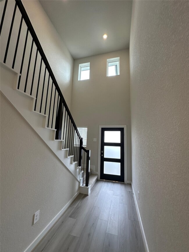 Foto del edificio - 1908 Velvet Oak Ln