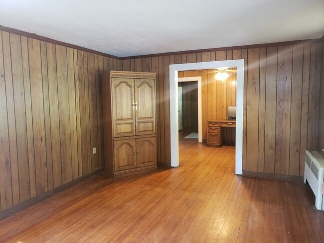 Building Photo - 497 New Haw Creek Road