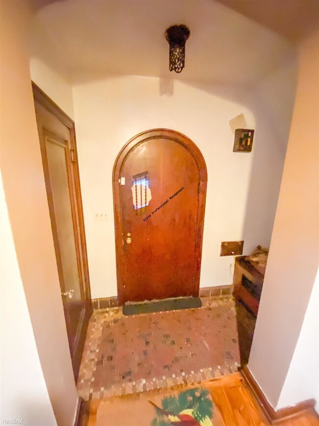 Building Photo - 4 br, 2.5 bath House - 1213 Welch Blvd