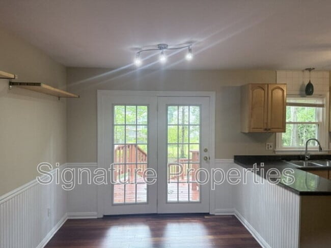 Building Photo - 14709 Mill Spring Dr