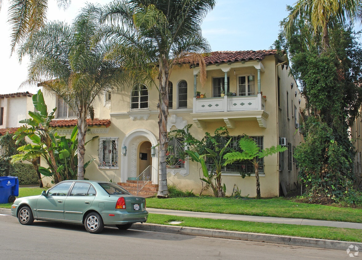 Building Photo - 409 S Cloverdale Ave
